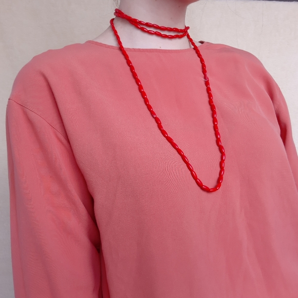 Red beaded necklace - Picture 2 of 8